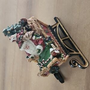 Fitz & Floyd Santa Sleigh Music Box Christmas Decor